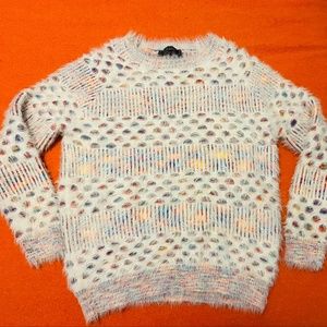 Minkas vintage white patterned long sleeve sweater EUC